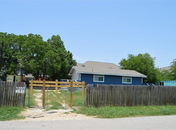 8014 N Lake DR, Austin, TX 78724