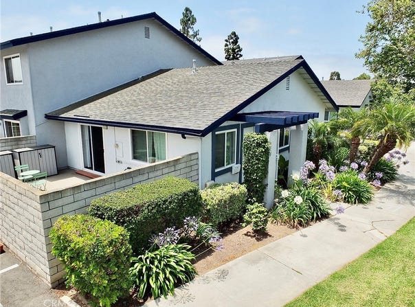 16573 Pescado Lane, Huntington Beach, CA 92649