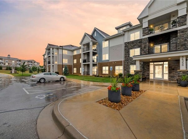 14350 W 133rd Street, Olathe, KS 66062