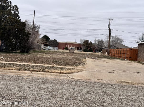 1509 E Tulane Street, Lubbock, TX 79403