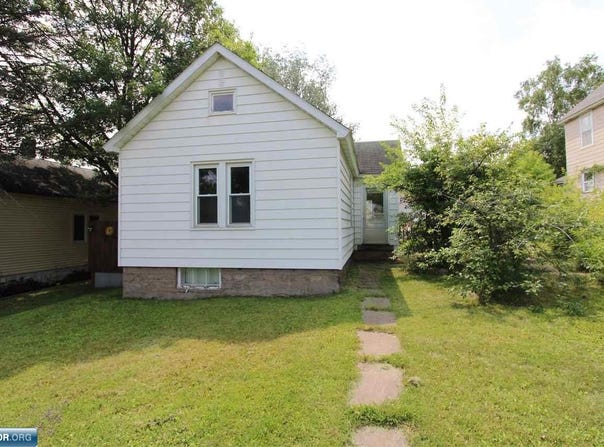 109 Minnesota Ave, Gilbert, MN 55741