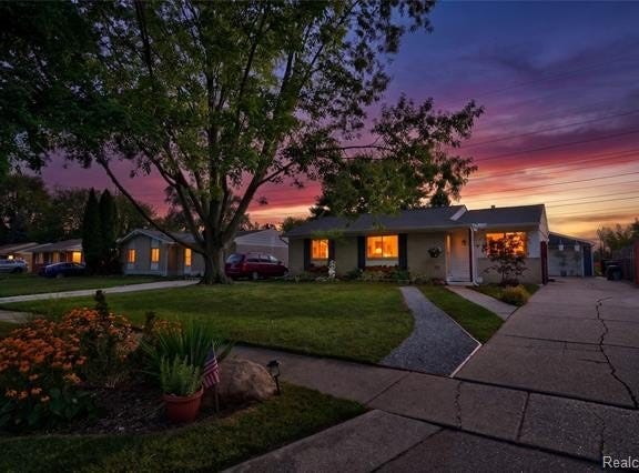 10880 Jackson Street, Van Buren Twp, MI 48111