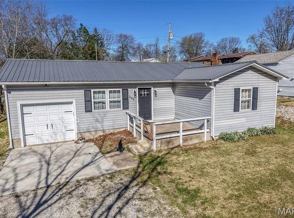 205 North Waller Street, Crocker, MO 65452