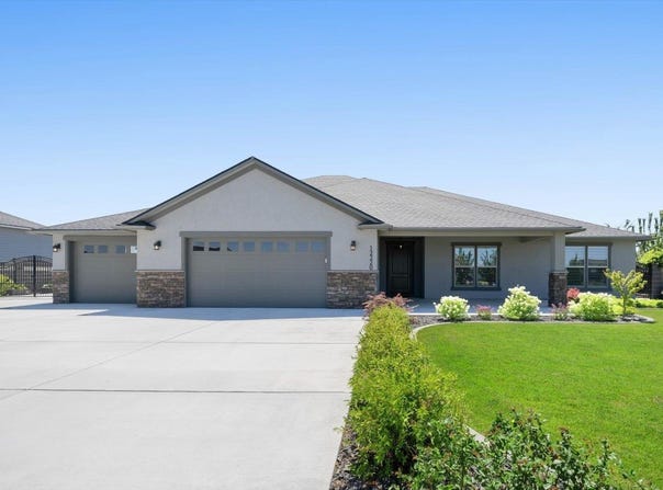 12220 Clark Fork Road, Pasco, WA 99301