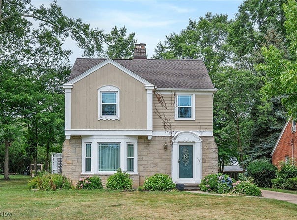 542 Humiston Drive, Bay Village, OH 44140