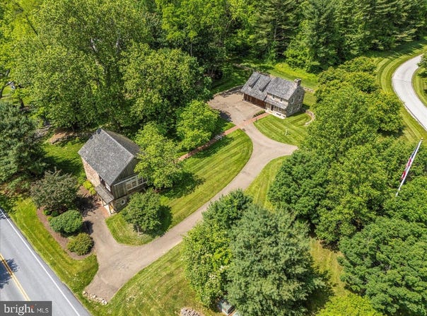 11 BROWNSTONE LANE, ELVERSON, PA 19520