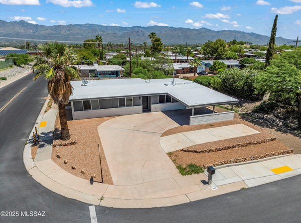 8401 E 3rd Street, Tucson, AZ 85710