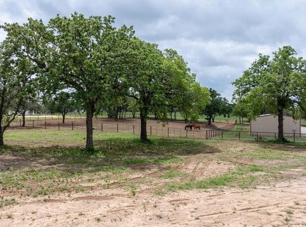 801 & 805 Purselley Pass, Weatherford, TX 76087