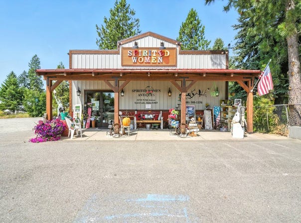 32735 N 5th Ave, Spirit Lake, ID 83869