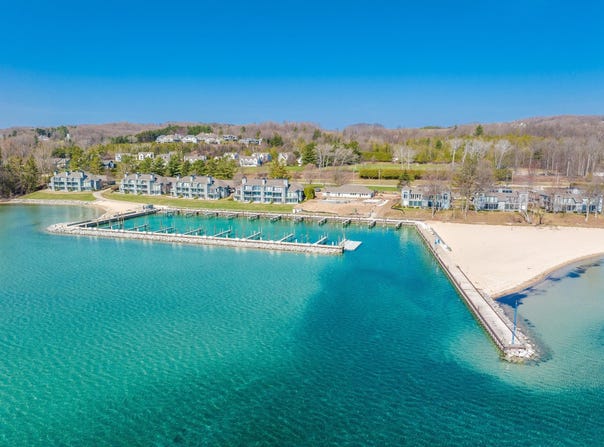 760 Waypoint Circle, Suttons Bay, MI 49682