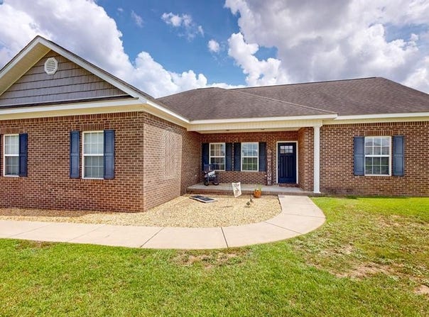 278 Solomon Road, Headland, AL 36345