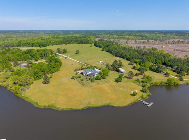 402 Nanaloo Avenue, Waterloo, SC 29384