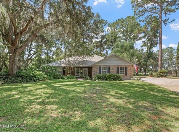 101 ROBERTS Court, Palatka, FL 32177