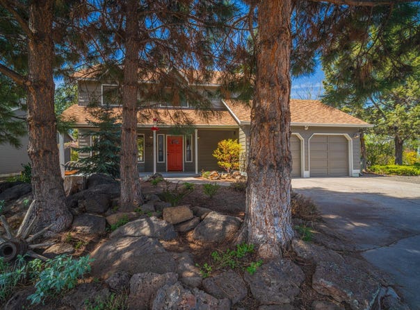 2561 NE 6th Street, Bend, OR 97701