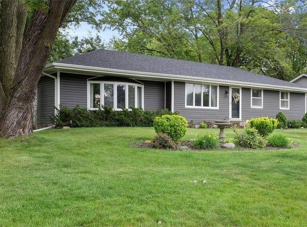 1601 Onondaga Street NE, Fridley, MN 55432