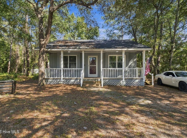 114 NW 23rd Street, Oak Island, NC 28465
