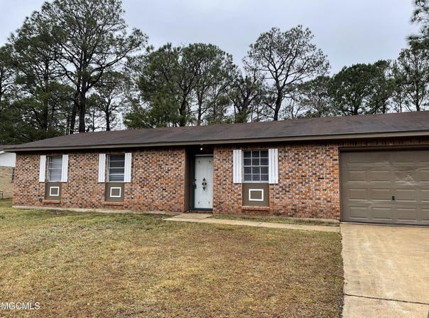 2501 Academy Drive, Gautier, MS 39553