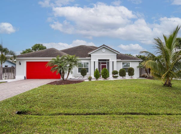 898 SW Curtis Street, Port Saint Lucie, FL 34983