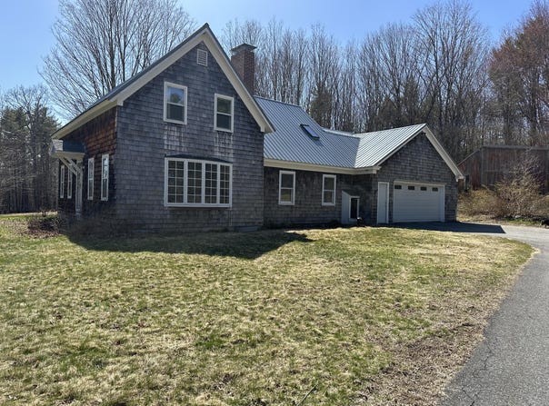 88 Hebron Road, Oxford, ME 04270