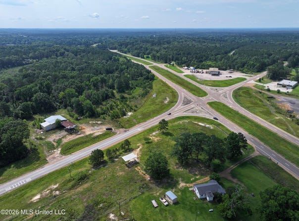 100 N Ms-33 Highway, Roxie, MS 39661