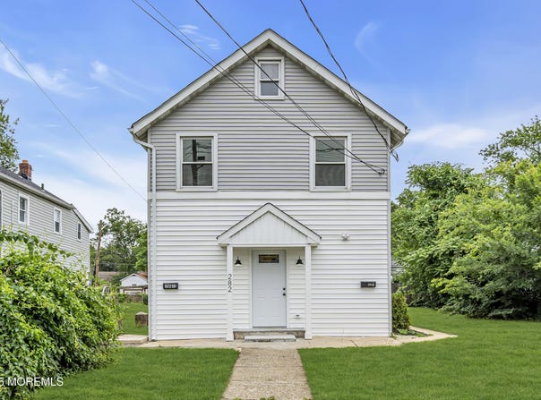 282 Carr Avenue, Keansburg, NJ 07734