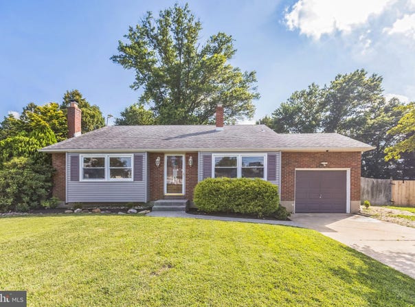 124 LUCAS DRIVE, BORDENTOWN, NJ 08505