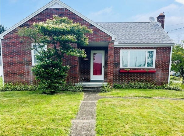 105 Brinker St, Derry Twp, PA 15650