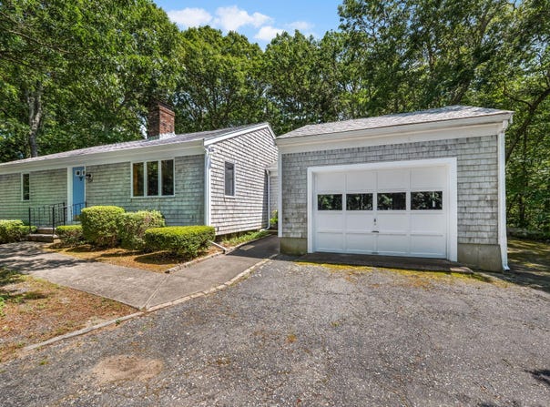 124 Heather Lane, North Falmouth, MA 02556