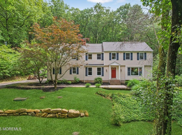 11 Delwood Road, Chester Twp, NJ 07930