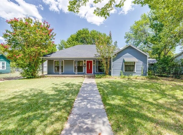 710 Clements Street S, Gainesville, TX 76240