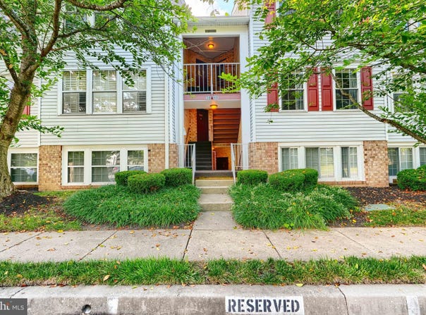 40 SURREY LANE, NOTTINGHAM, MD 21236