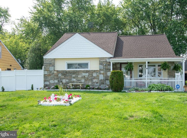 11013 STEVENS ROAD, PHILADELPHIA, PA 19116