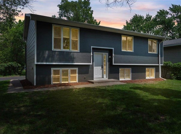 4500 Adair Avenue N, Crystal, MN 55422