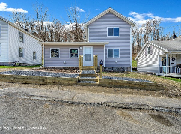 14 Maiden Lane, Susquehanna, PA 18847