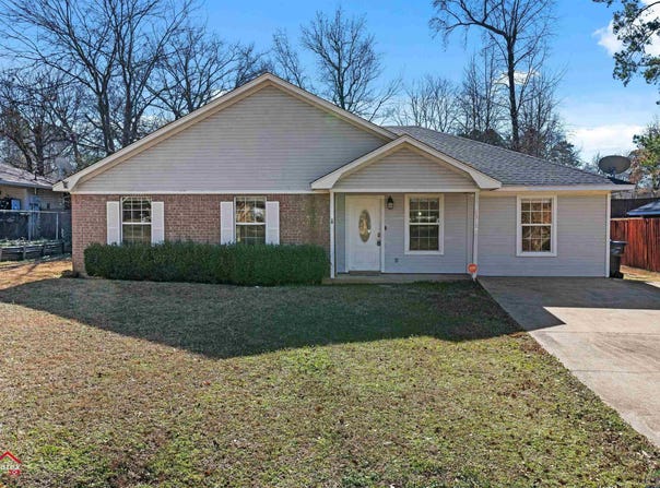 1318 Baxley, Longview, TX 75604