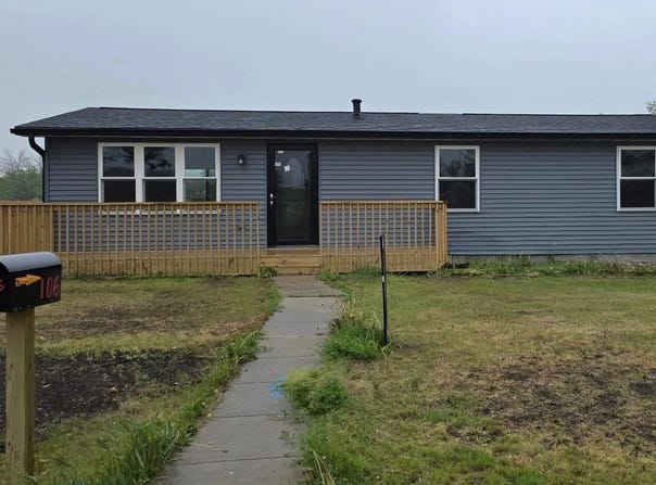 106 SE Oak Street, Greenfield, IA 50849