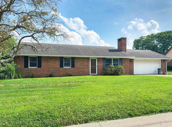 944 Hochgesang Avenue, Jasper, IN 47546