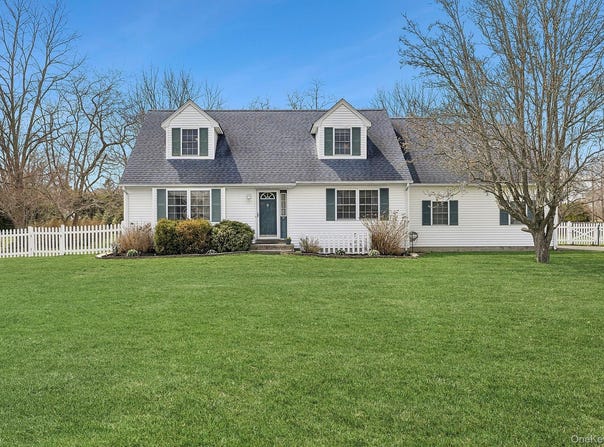 240 Lisa Drive, Southold, NY 11971