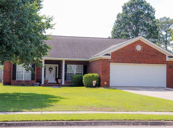 123 Lakeside Drive, Dothan, AL 36301