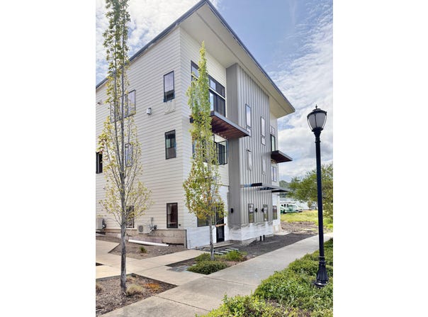 138 Clear Creek Drive, Ashland, OR 97520