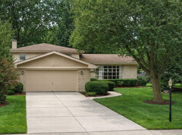 917 W Army Trail Boulevard, Addison, IL 60101