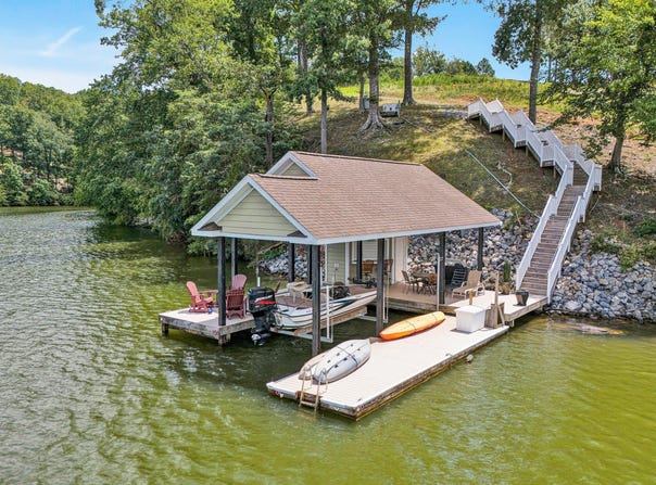 Lot 24 Cliffs DR, Union Hall, VA 24176