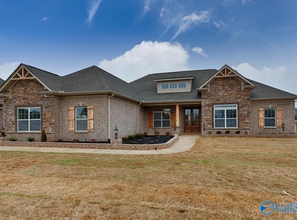 20643 Lakewood Drive, Athens, AL 35611