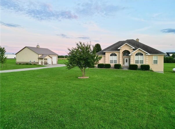 20680 Lemon Lane, Sedalia, MO 65301