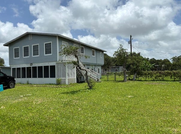 Sherwood Dr 112, ROCKPORT(HOLIDAY BEACH), TX 78382