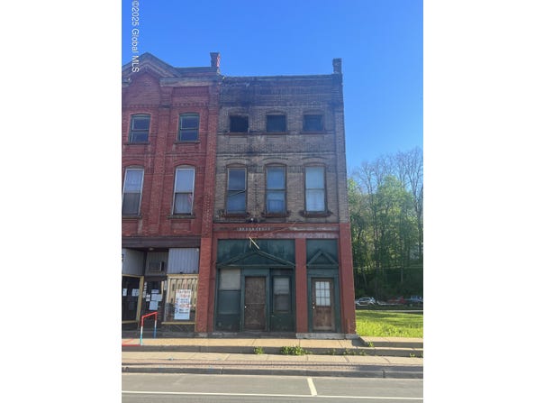 8 W Main Street, Fonda, NY 12068