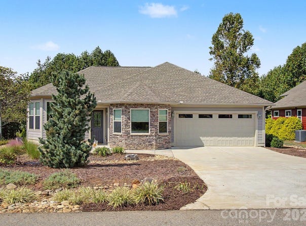 35 Penley Park Drive, Weaverville, NC 28787