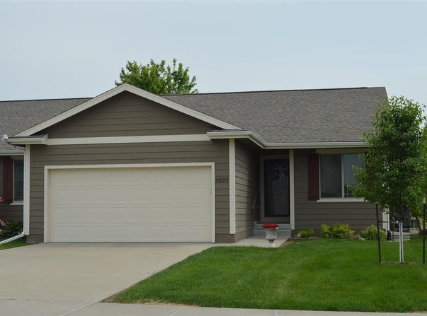 6029 Meacham Dr, IA 50327