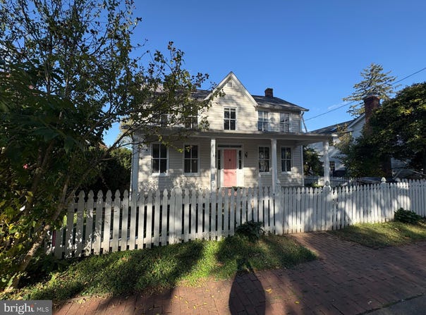 210 CORNWALL Street NW, LEESBURG, VA 20176