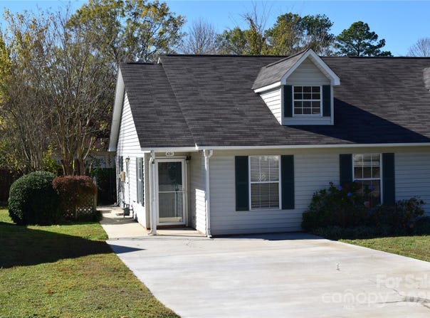 1091 Farm Pond Lane, Rock Hill, SC 29732